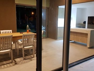 CASA EN VENTA 1 DORMITORIO FISHERTON