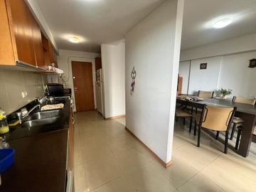 VENTA DEPARTAMENTO 2 DORMITORIOS - PATIO- ARROYITO