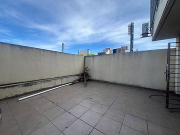 VENTA DEPARTAMENTO 2 DORMITORIOS - PATIO- ARROYITO