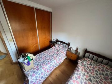 VENTA DEPARTAMENTO 2 DORMITORIOS - PATIO- ARROYITO