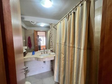 VENTA DEPARTAMENTO 2 DORMITORIOS - PATIO- ARROYITO