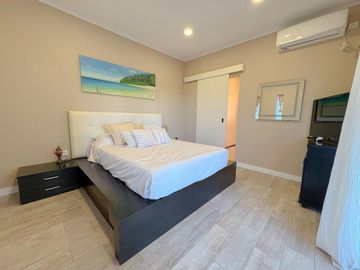 CASA 1 DORMITORIO VENTA ALVEAR CON PATIO