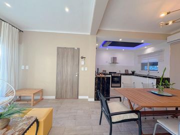 CASA 1 DORMITORIO VENTA ALVEAR CON PATIO