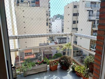 VENTA 2 AMB. IMPECABLE . 67 m². BALCON . CABALLITO