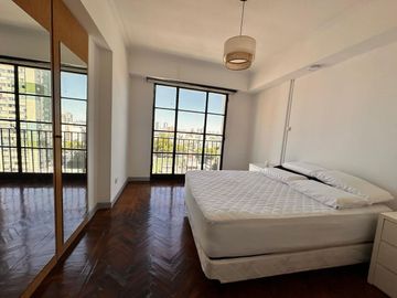 VENTA DEPTO. DUPLEX AMUEBLADO 4 AMB C/BALCON