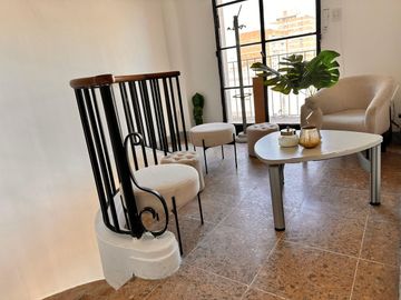 VENTA DEPTO. DUPLEX AMUEBLADO 4 AMB C/BALCON