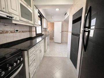 VENTA DEPTO. DUPLEX AMUEBLADO 4 AMB C/BALCON