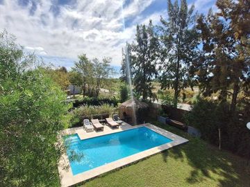 VENTA CASA BARRIO SAN MATIAS AREA 5 C/PILETA 5 AMB