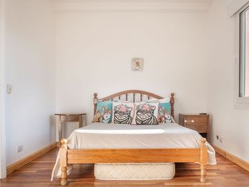 VENTA CASA 5 AMB. EL CANTÓN ISLAS, ESCOBAR PERMUTA