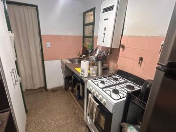 CASA A RECICLAR EN RESIDENCIAL  VELEZ SARFIELD