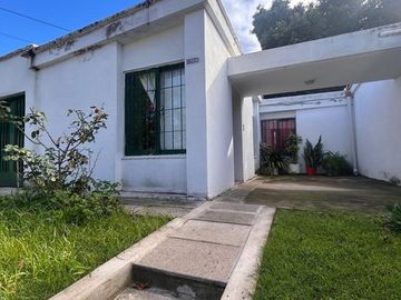 CASA A RECICLAR EN RESIDENCIAL  VELEZ SARFIELD