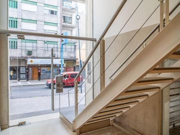 Dpto  2 amb Fte c/balcón en venta Lomas centro