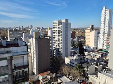 Dpto  2 amb Fte c/balcón en venta Lomas centro