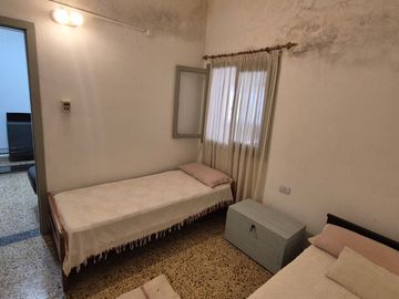 VENTA CASA LOTE PROPIO CON GALPON EN WILDE 10 X 46