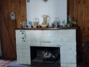 CASA EN VENTA IDEAL PARA 2 FLIAS, SUIPACHA AL 2900