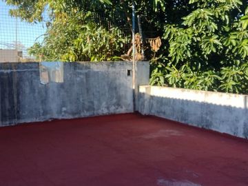 CASA EN VENTA IDEAL PARA 2 FLIAS, SUIPACHA AL 2900
