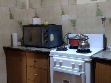 CASA EN VENTA IDEAL PARA 2 FLIAS, SUIPACHA AL 2900