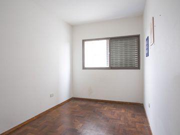 VENTA DPTO DOS DORMITORIOS + COMODÍN RECICLADO