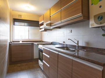 VENTA DPTO DOS DORMITORIOS + COMODÍN RECICLADO