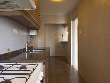 VENTA DPTO DOS DORMITORIOS + COMODÍN RECICLADO