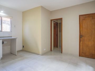 VENTA PH 2 DORMITORIOS QUINCHO PATIO RECICLADO