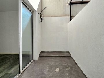 DEPTO 2 AMB CON 2 PATIOS - PARQUE CHACABUCO