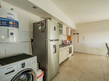 Excelente departamento 2 ambientes con balcon