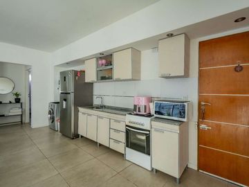 Excelente departamento 2 ambientes con balcon