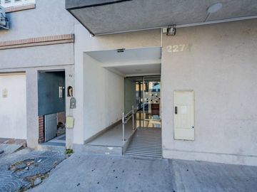 Excelente departamento 2 ambientes con balcon