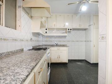 VENTA DEPARTAMENTO 4 amb. balcón Parque Chacabuco