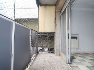 VENTA DEPARTAMENTO 4 amb. balcón Parque Chacabuco