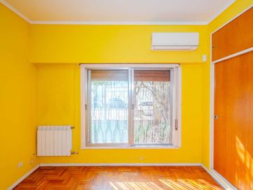 VENTA CASA 4 AMB QUINCHO COCHERA 2 AUTOS VERSALLES