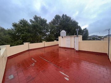 VENTA CASA 5 AMB COCHERA/PATIO/TERRAZA Z/BARRACAS.