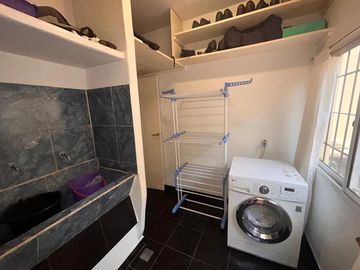 VENTA CASA 5 AMB COCHERA/PATIO/TERRAZA Z/BARRACAS.