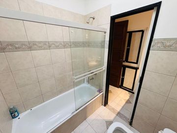 VENTA CASA 4 AMB VILLA BOSCH COCHERA PATIO PERMUTA