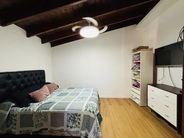 VENTA CASA 4 AMB VILLA BOSCH COCHERA PATIO PERMUTA