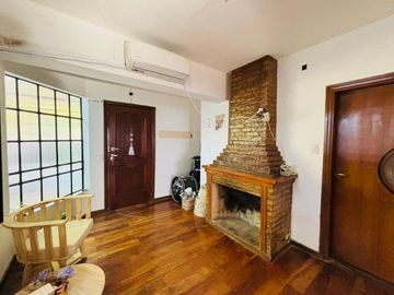 VENTA CASA 4 AMB VILLA BOSCH COCHERA PATIO PERMUTA