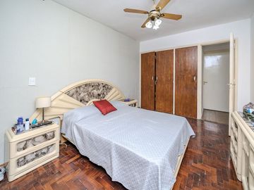 VENTA PH 5 AMB PATIO V. URQUIZA PERMUTA