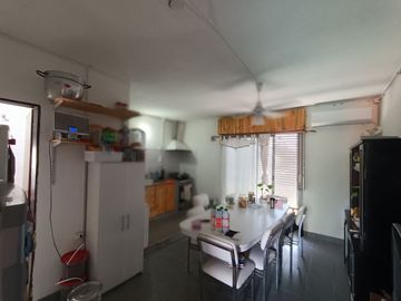 VENTA CASA EN BLOQUE SAN MARTIN PERMUTA FINANCIA