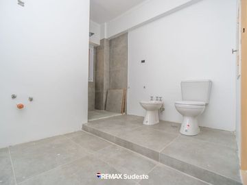 VENTA PISO CENTRICO 100% RENOVADO