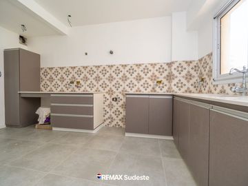 VENTA PISO CENTRICO 100% RENOVADO