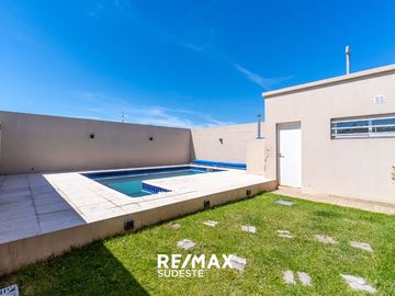 VENTA PROPIEDAD PREMIUN PALOS VERDES 3 DORMITORIOS
