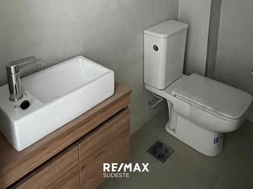 VENTA SEMIPISO A ESTRENAR 3 DORM 19 DE MAYO 571