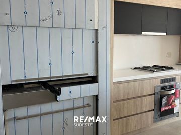 VENTA SEMIPISO A ESTRENAR 3 DORM 19 DE MAYO 571