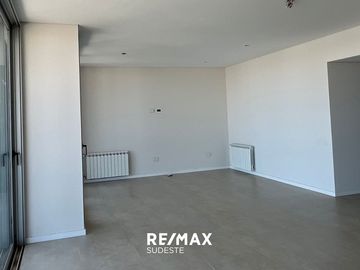 VENTA SEMIPISO A ESTRENAR 3 DORM 19 DE MAYO 571