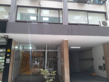 VENTA OFICINA MICROCENTRO