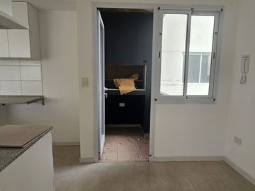 VENTA DPTO 3 AMB C/PARRILLA VILLA BALLESTER