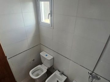 VENTA DPTO 3 AMB C/PARRILLA VILLA BALLESTER