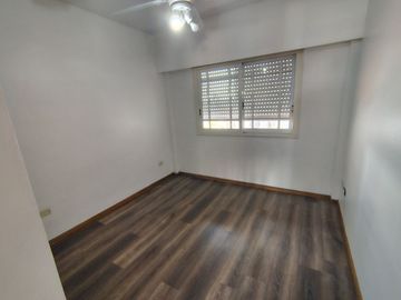 DEPARTAMENTO 3 AMB C/BAULERA RAMOS MEJIA