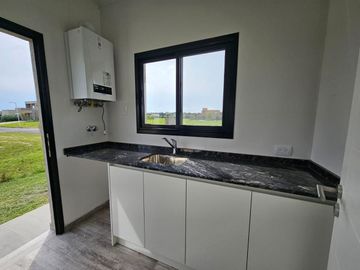 VENTA CASA 4 AMBIENTES BARRIO MONET LOS CARDALES